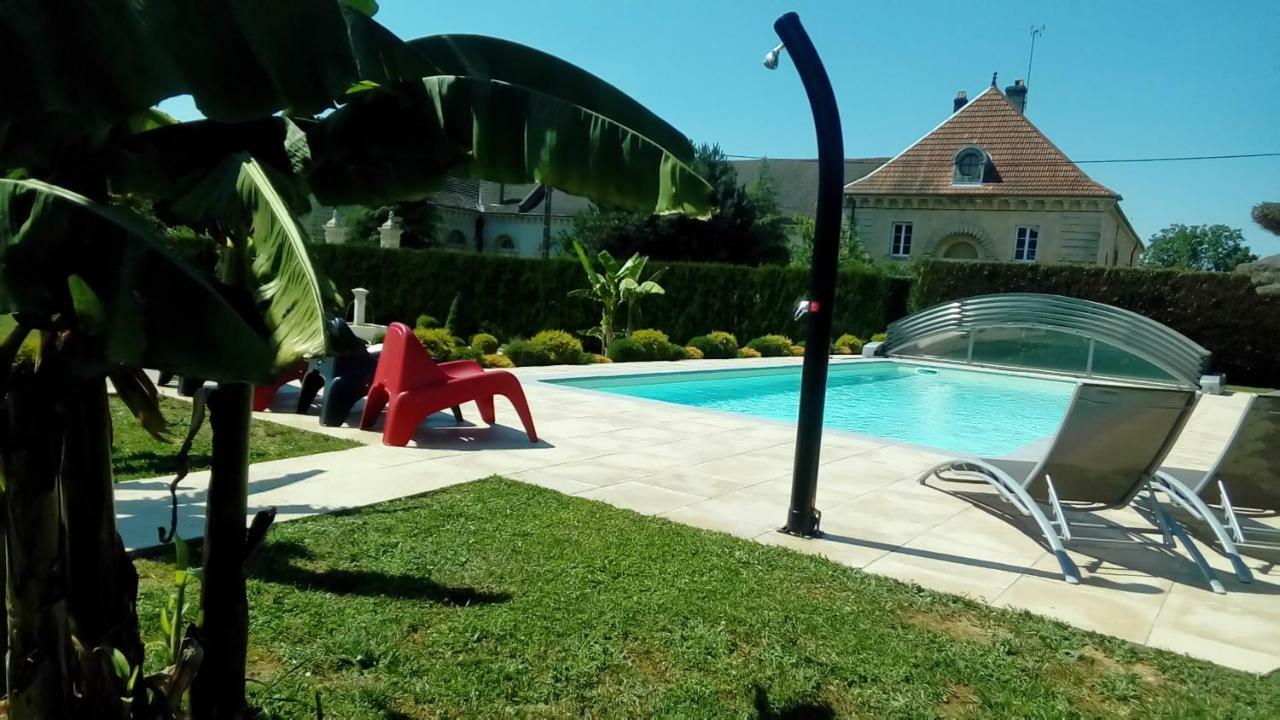 Hotel Le Domaine Des Papillons Beaujeu-Saint-Vallier-et-Pierrejux Esterno foto