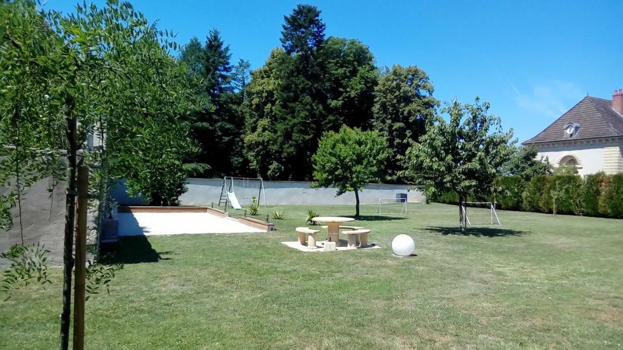 Hotel Le Domaine Des Papillons Beaujeu-Saint-Vallier-et-Pierrejux Esterno foto